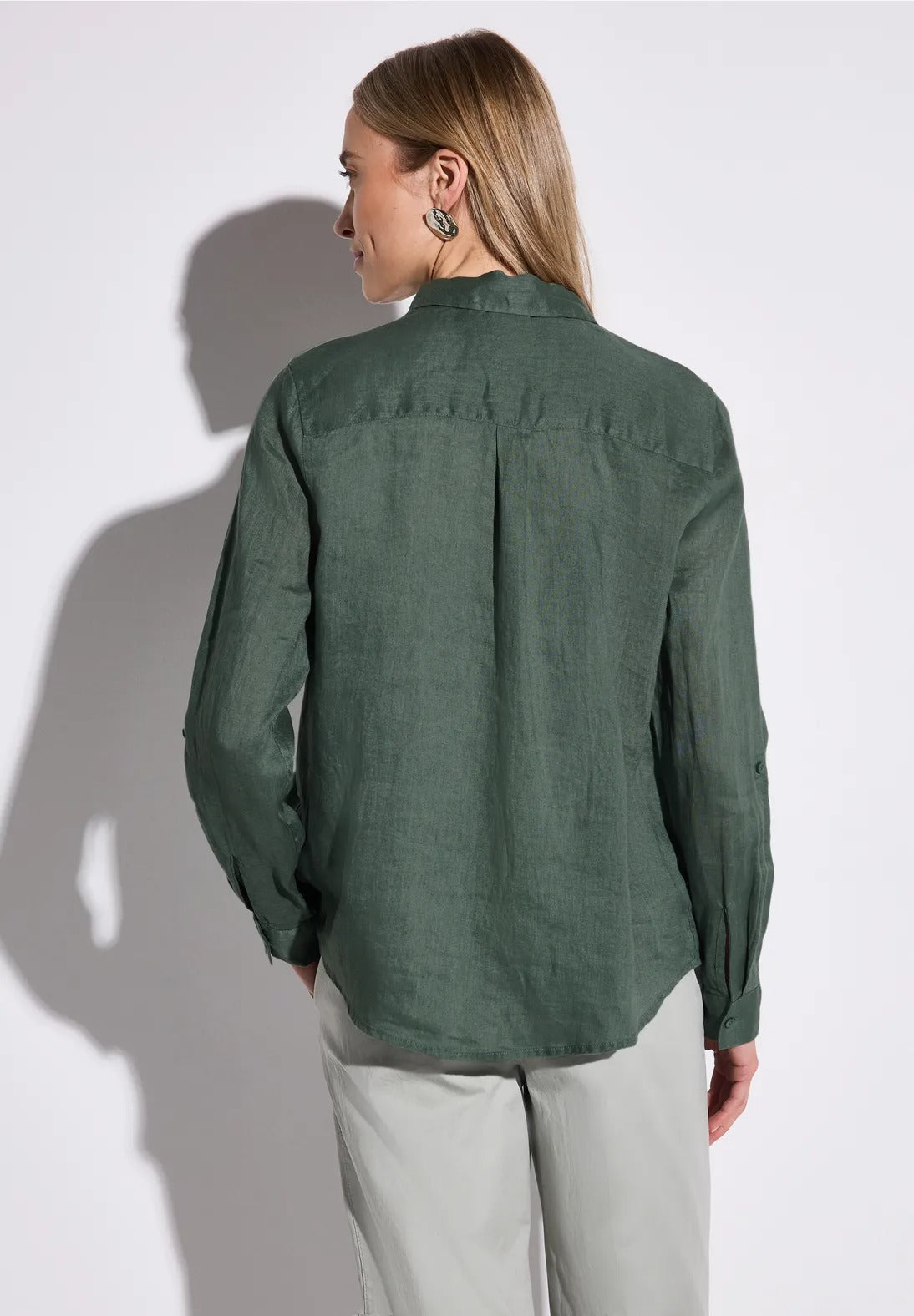 Enfärgad linneskjorta, khaki