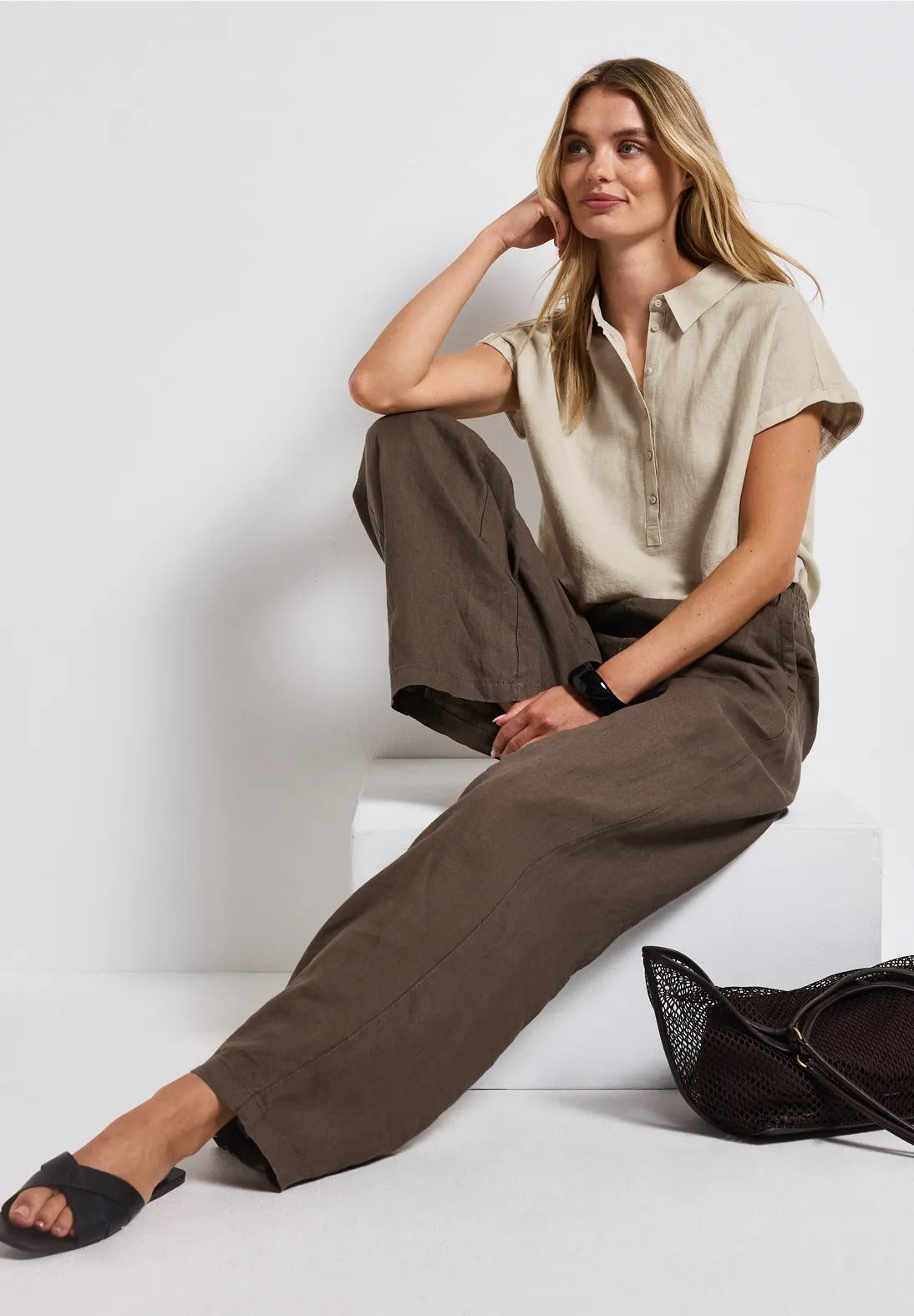 Skjortblus i linnemix , sand
