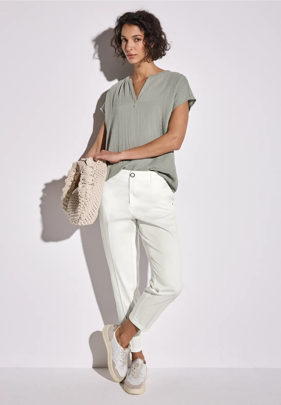 Mjuk chinos twill 28 längd, off white