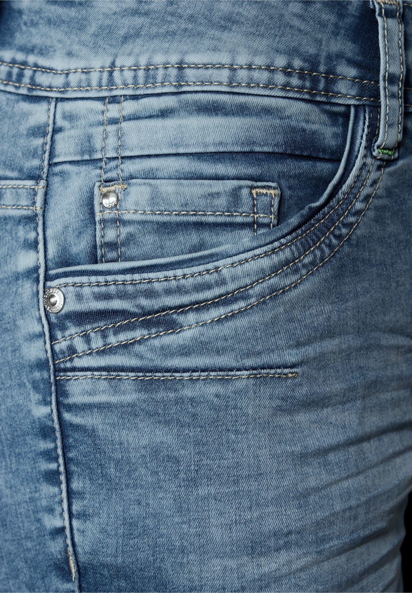 Scarlett Jeans , light blue 22 längd