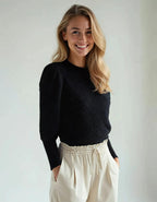 Stickad tröja med liten puffärm från Caramelle, fyra färger