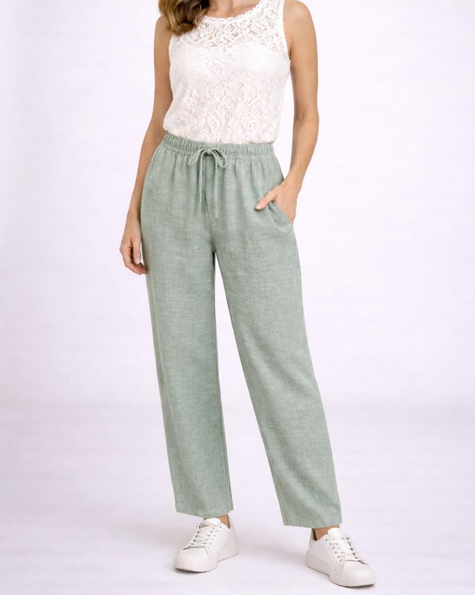 Skön och ledig byxa med resår från Chica London