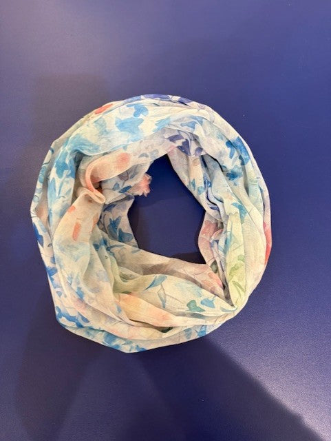 Scarf med blommor från Caramelle, blå