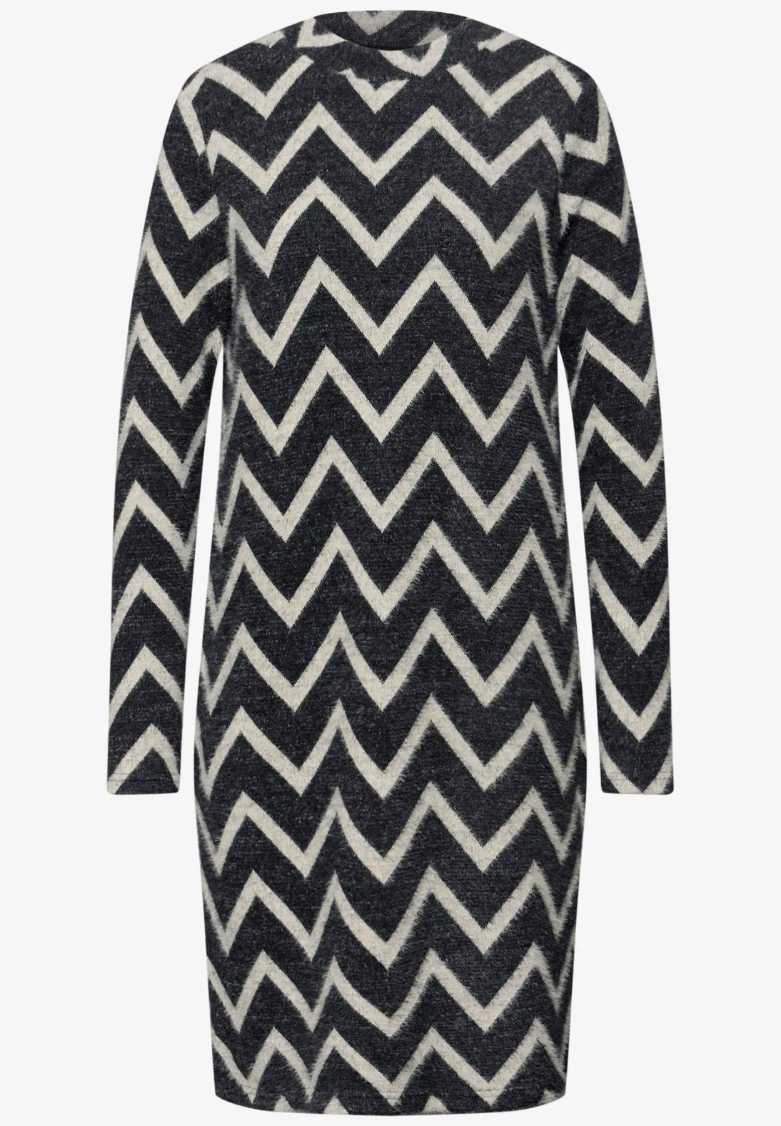 Supermjuk mönstrad klänning från Street One