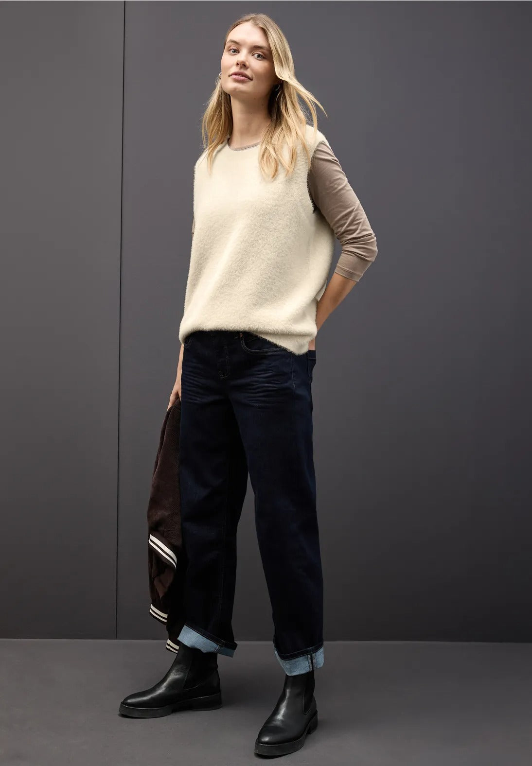 Fjädergarn väst från Street One, cremevit