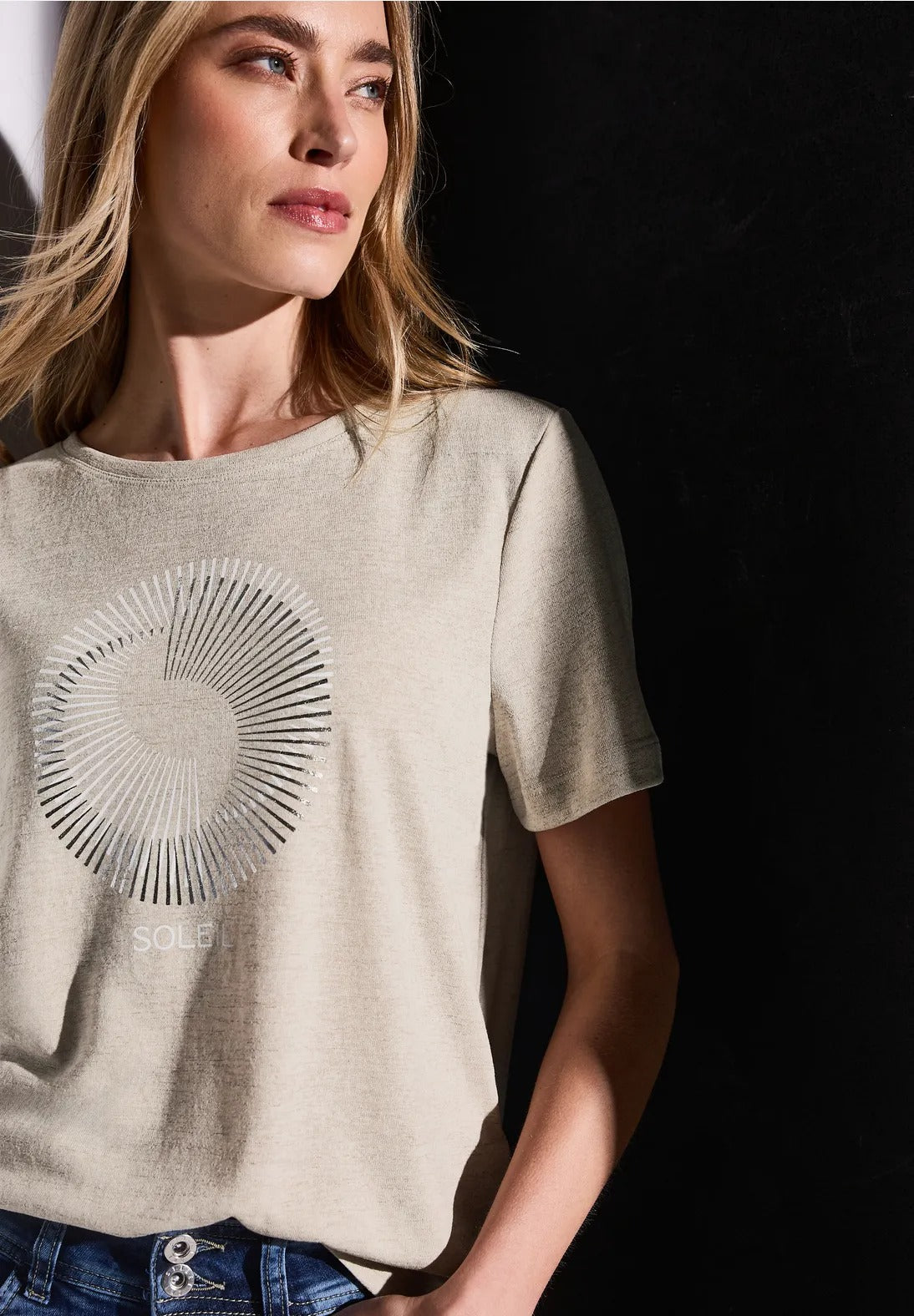 T-shirt med folietryck