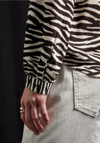 Zebramönstrad viskosblus från Street One