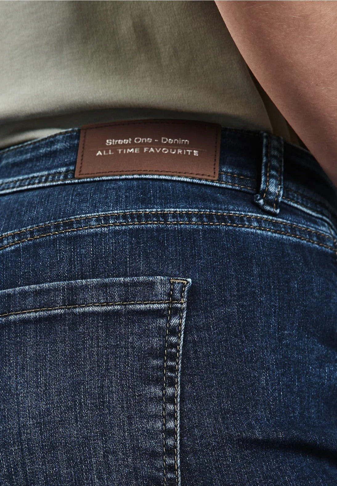 Jeans Jane medelhög midja, dark blue , supermjuk , längd 30 och 32