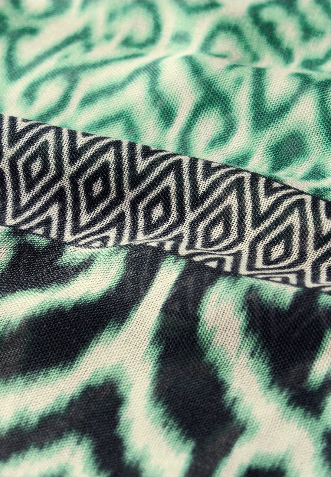 Loop-scarf mönstrad