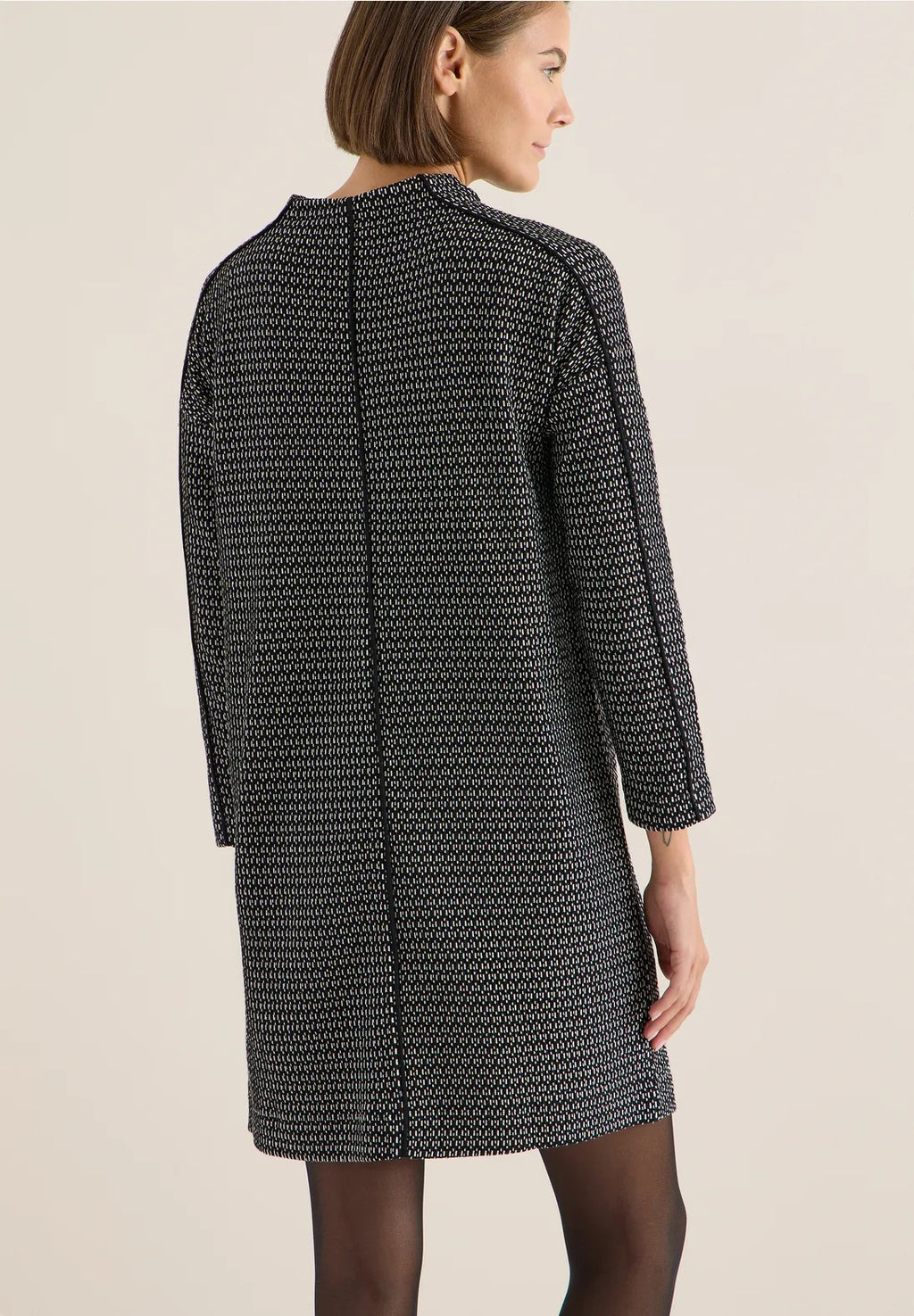 Klänning med tvåfärgad textur