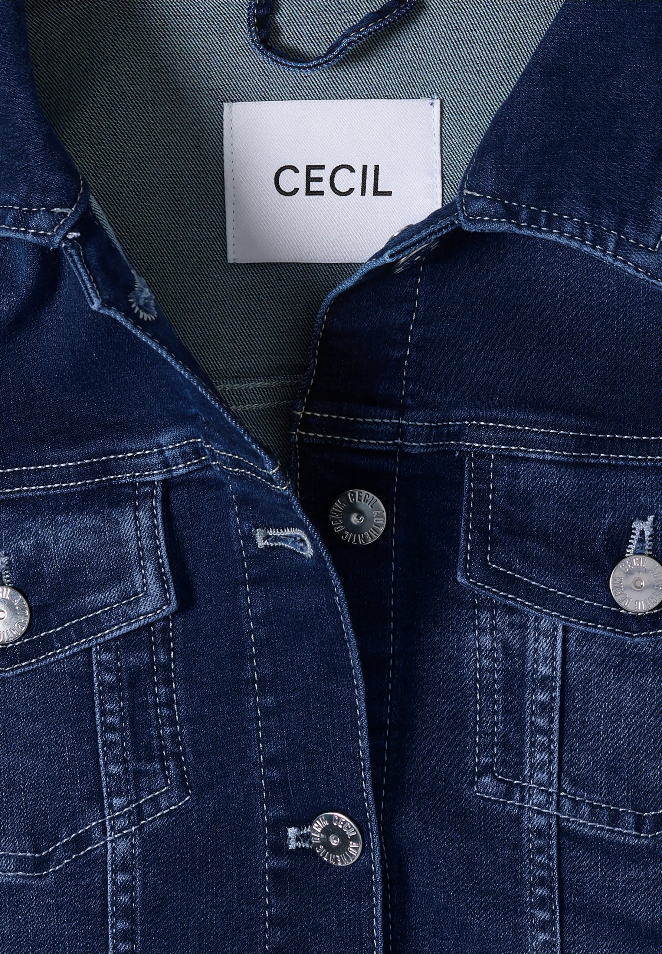 Jeansjacka med bröstfickor och knappar från Cecil, mellanblå