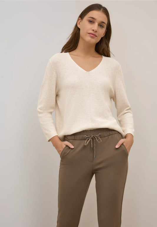 V-ringad stickad tröja, beige melange