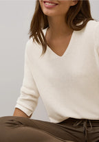 V-ringad stickad tröja, beige melange