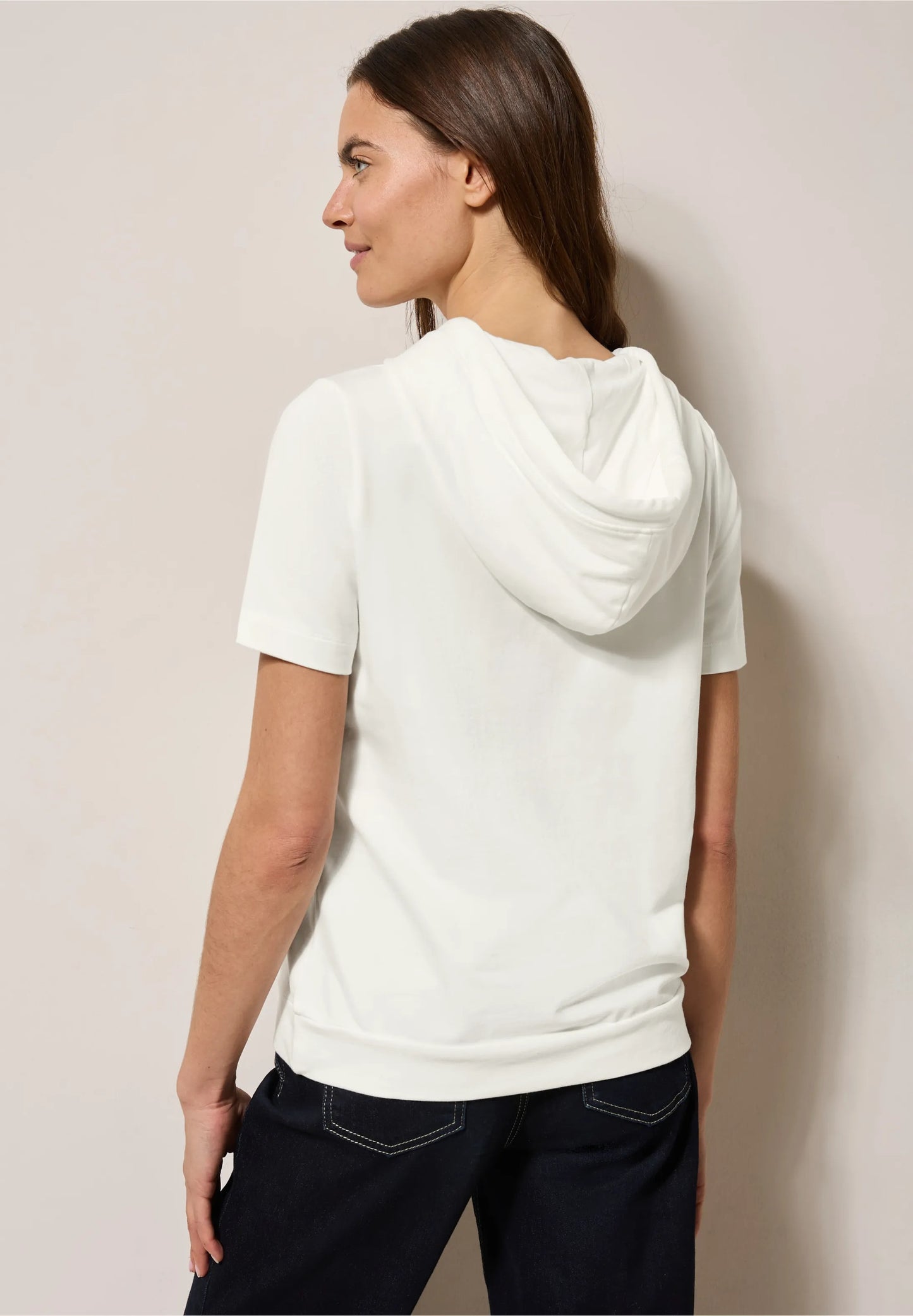 T-shirt med huva