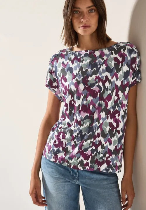 T-shirt med knappdetalj, mönstrad