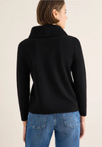 Supermjuk tröja med stor krage, svart