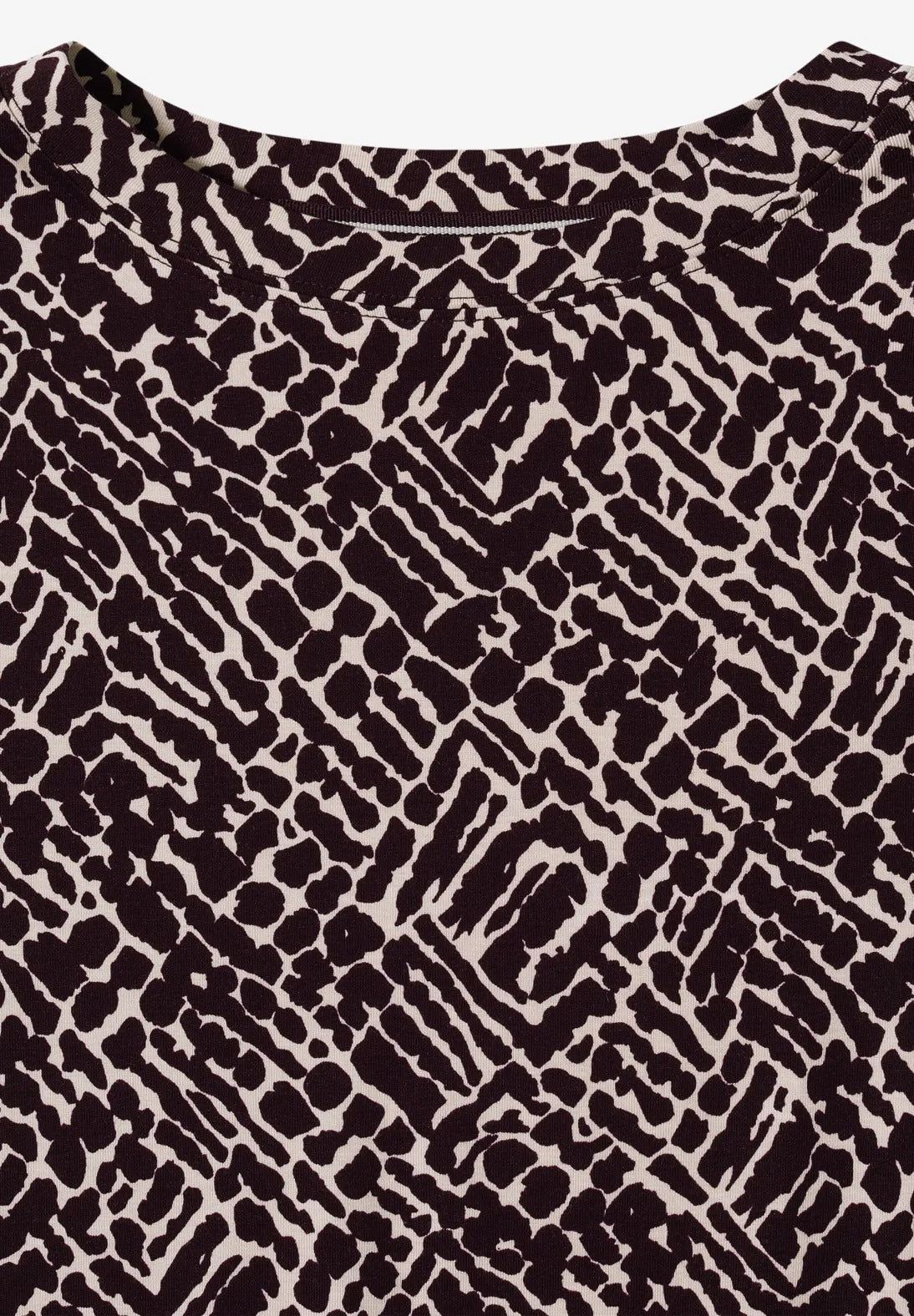 Tröja med minimalistiskt mönster