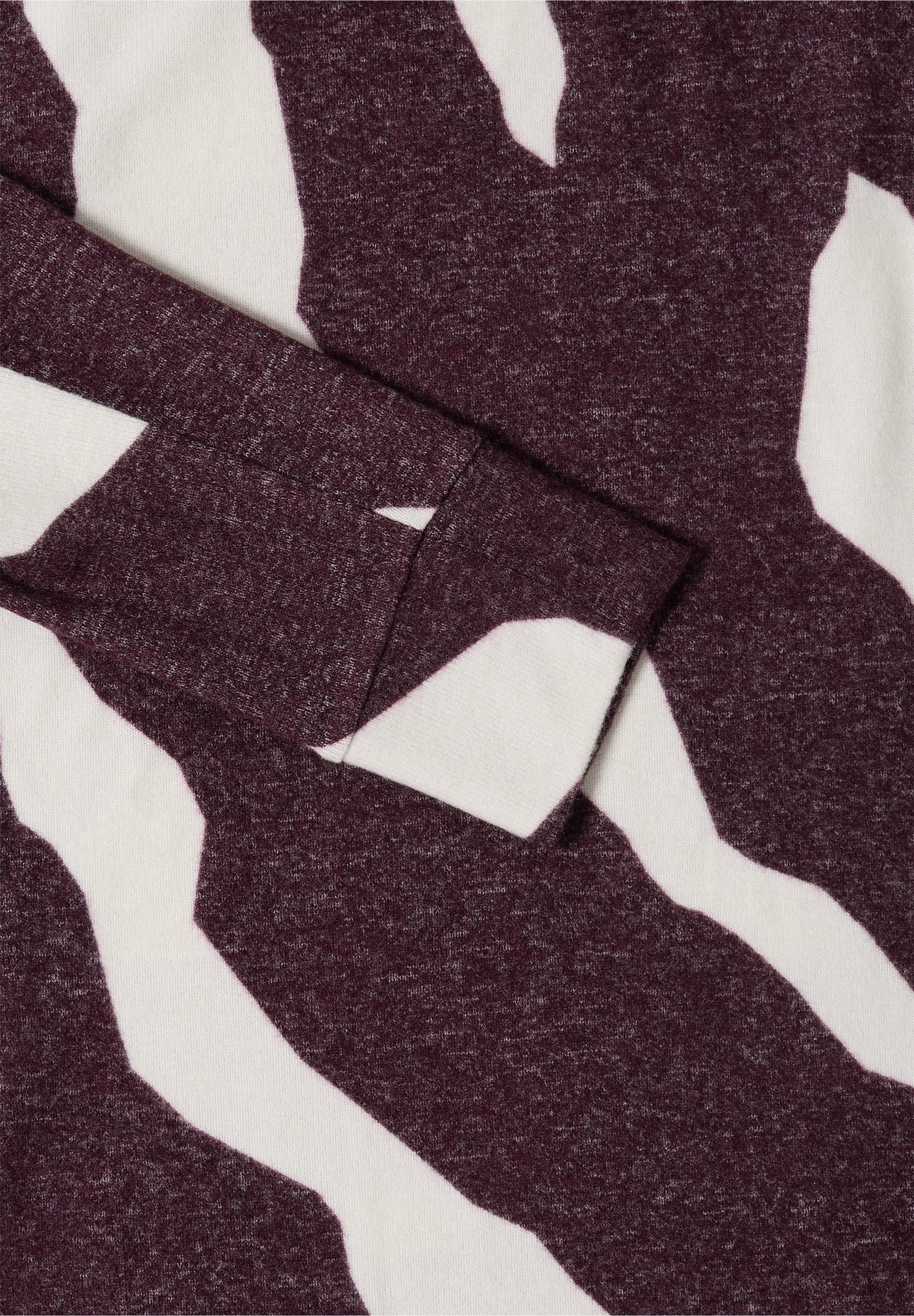 Mysig tröja med mönster