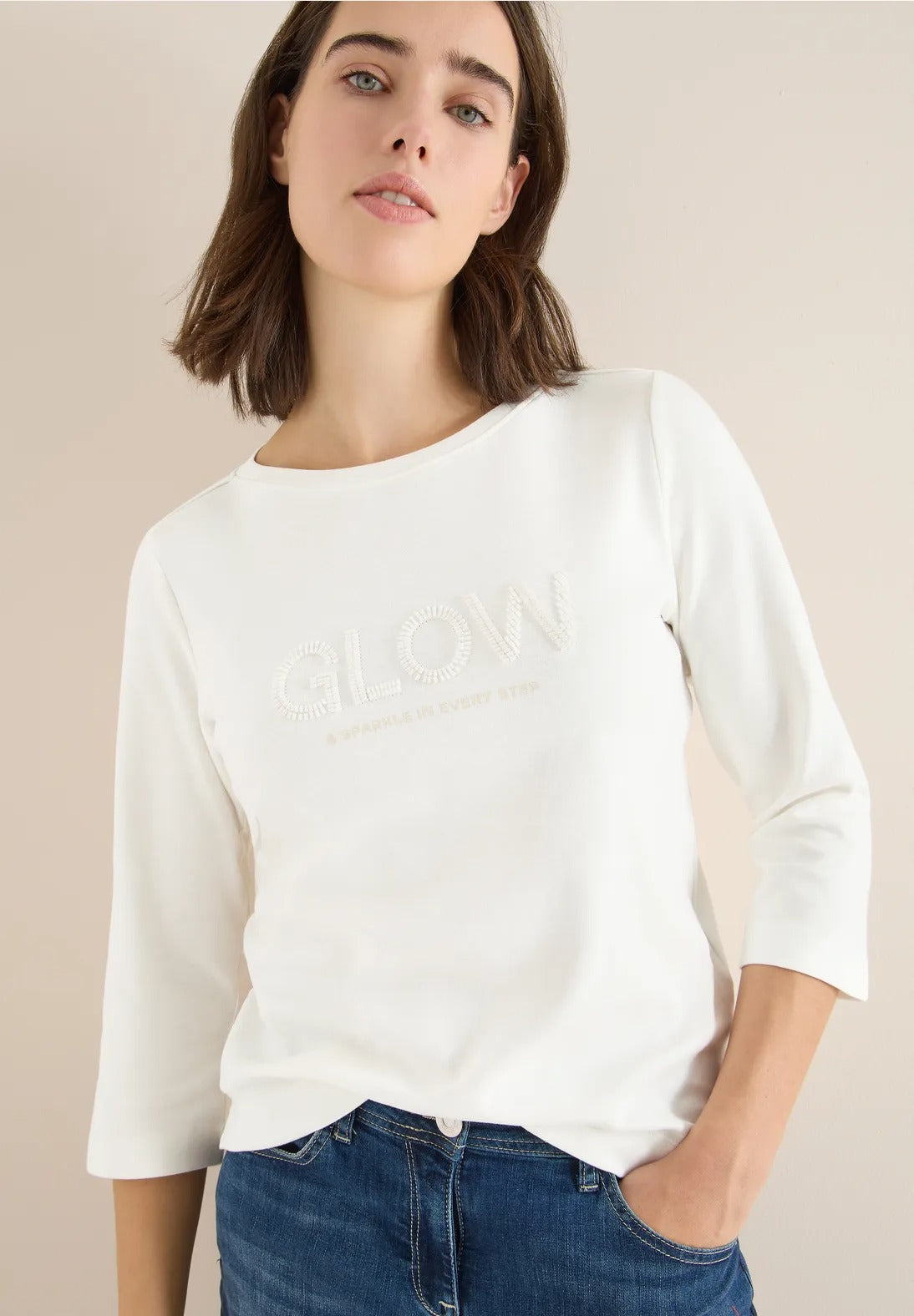 Tröja med skimrande text, vaniljvit från Cecil