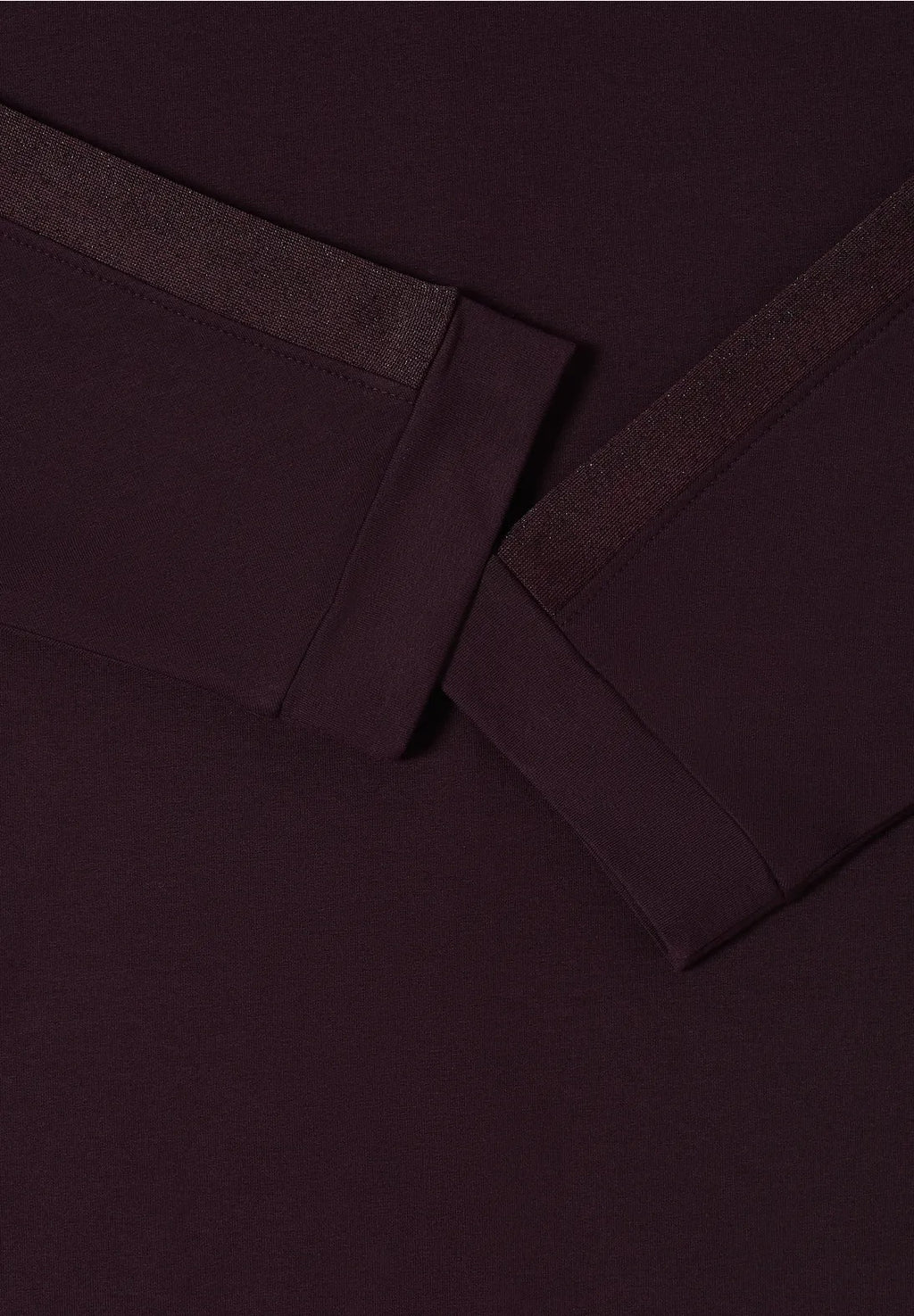 Batwing tröja med glitter rand på arm, vinröd