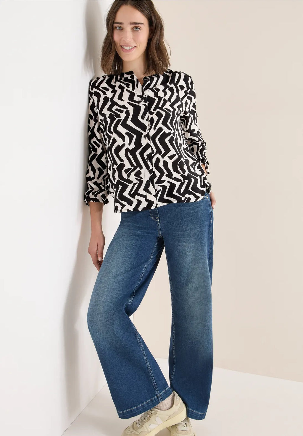 Mönstrad blus i viskos från Cecil