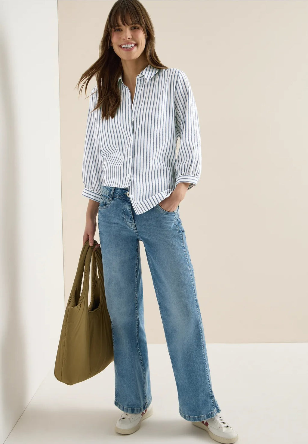 Randig blus i seersuckerkvalité från Cecil