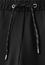 Byxa med avslappnad passform, modell Tracey svart