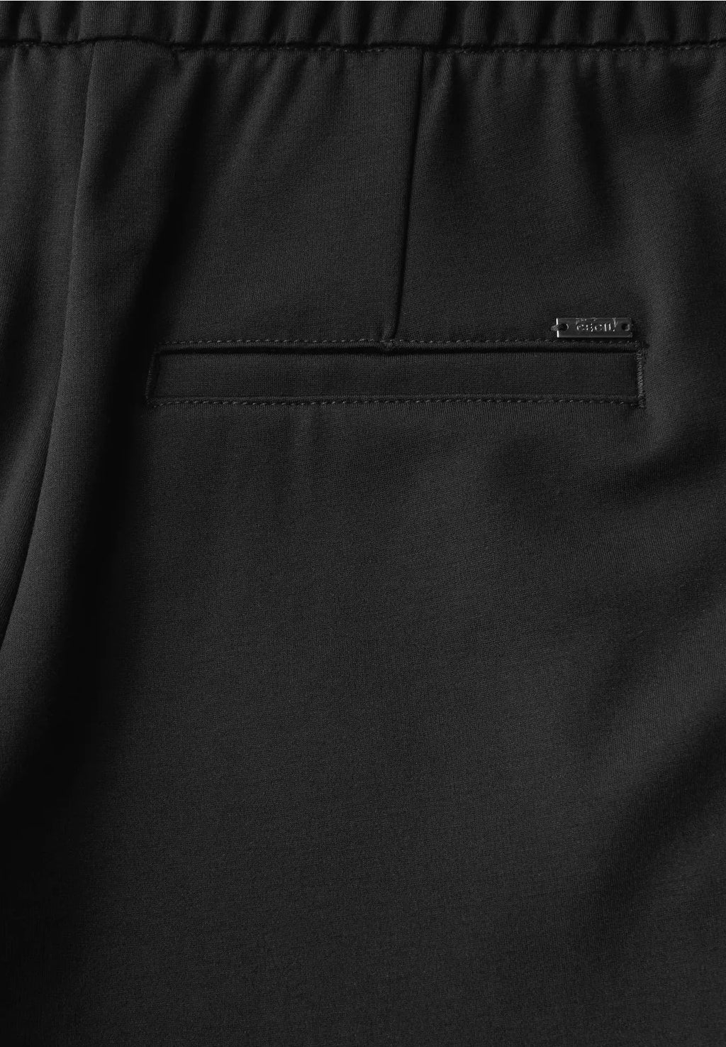 Byxa med avslappnad passform, modell Tracey svart