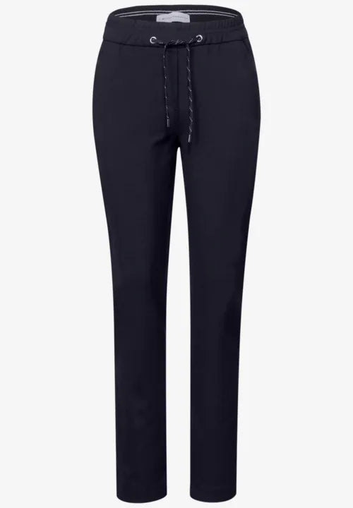 Byxa med avslappnad passform, modell Tracey blå