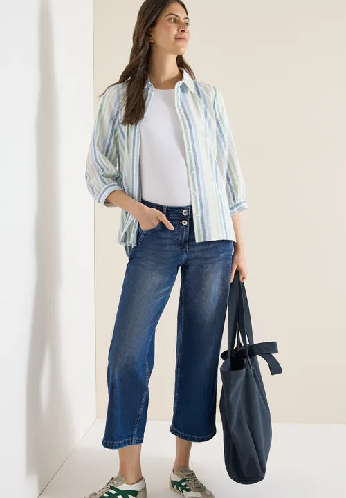 Jeans modell Neele, hög midja , vida ben, lös passform 26 längd