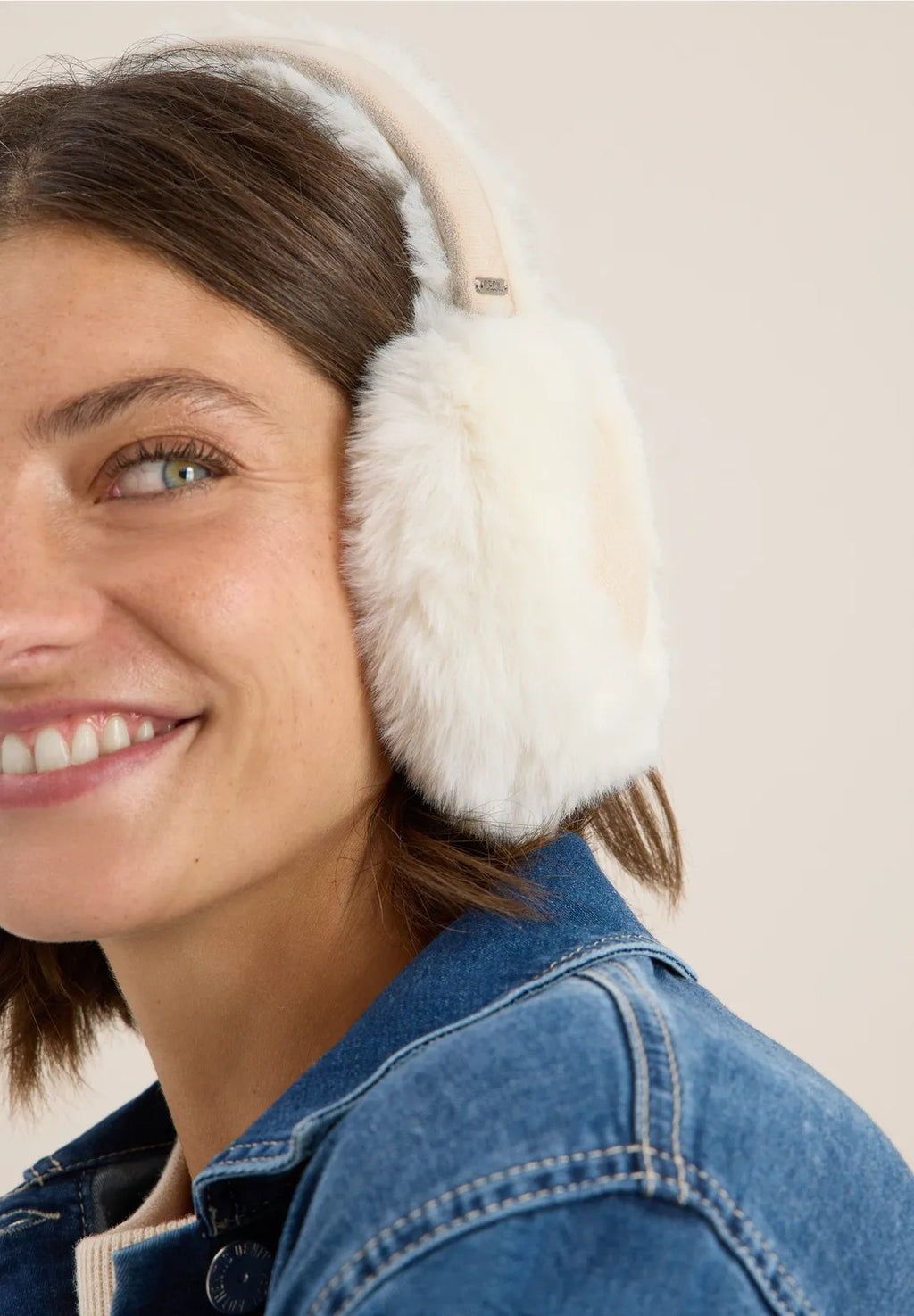 Öronvärmare i fuskpäls