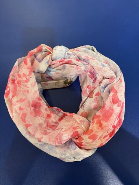 Scarf med blommor från Caramelle, rosa