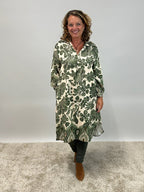 Mönstrad klänning med V-hals från Mixbyheart,  army