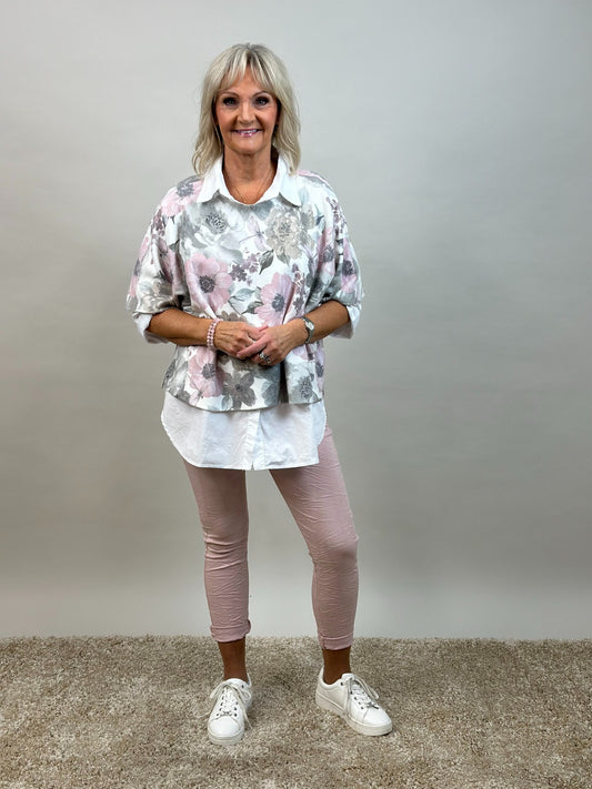 Ponchotröja med blommönster i viskosmix, rosa