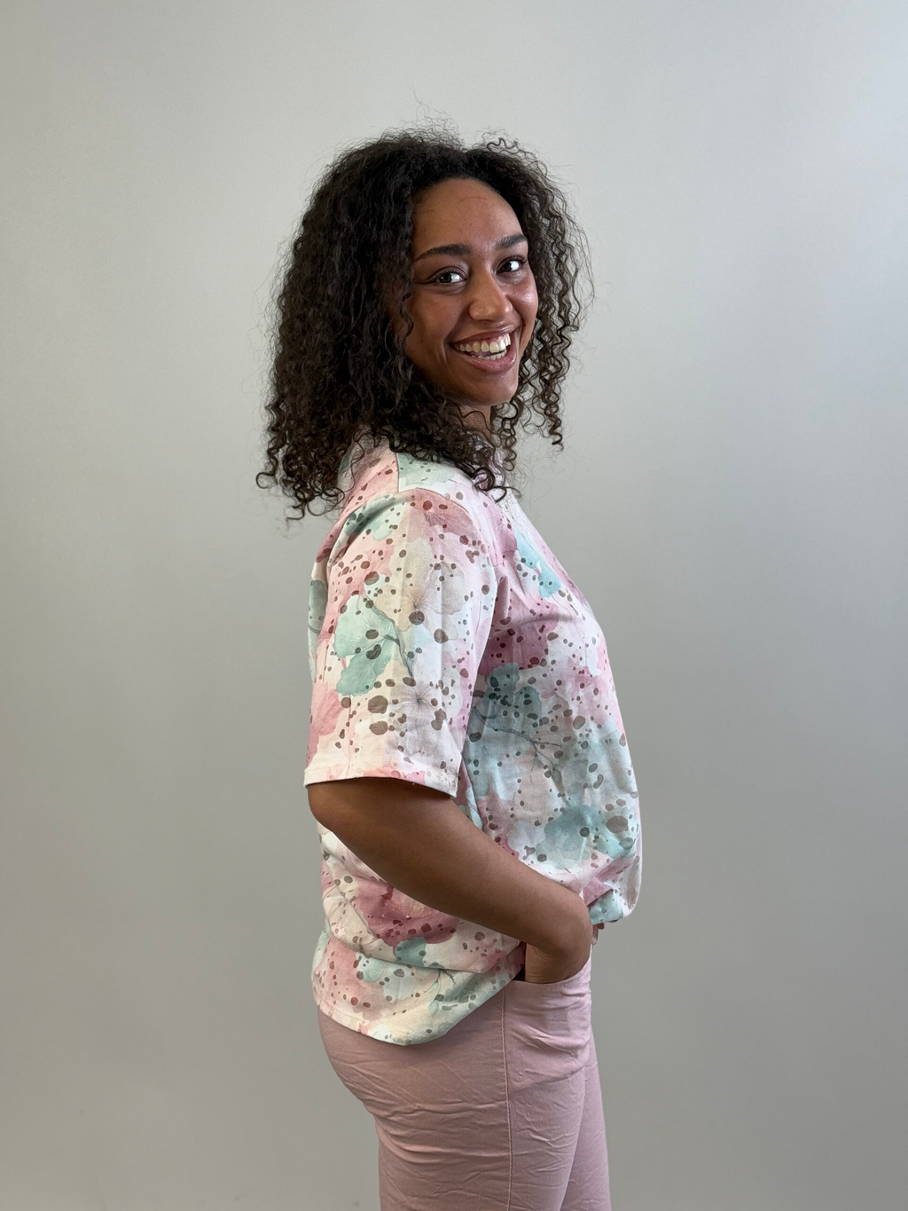 Mönstrad topp Mella från Mixbyheart ,ljusrosa
