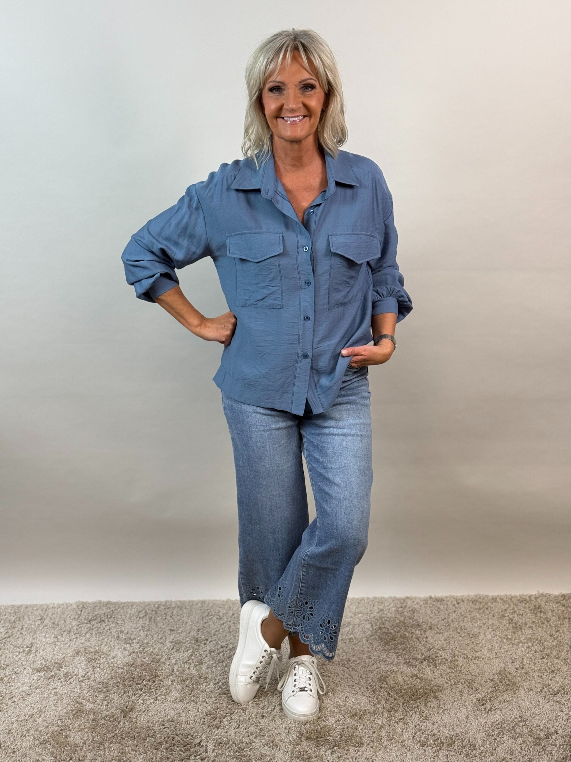 Blus/jacka Hedwig från Mixbyheart, jeansblå