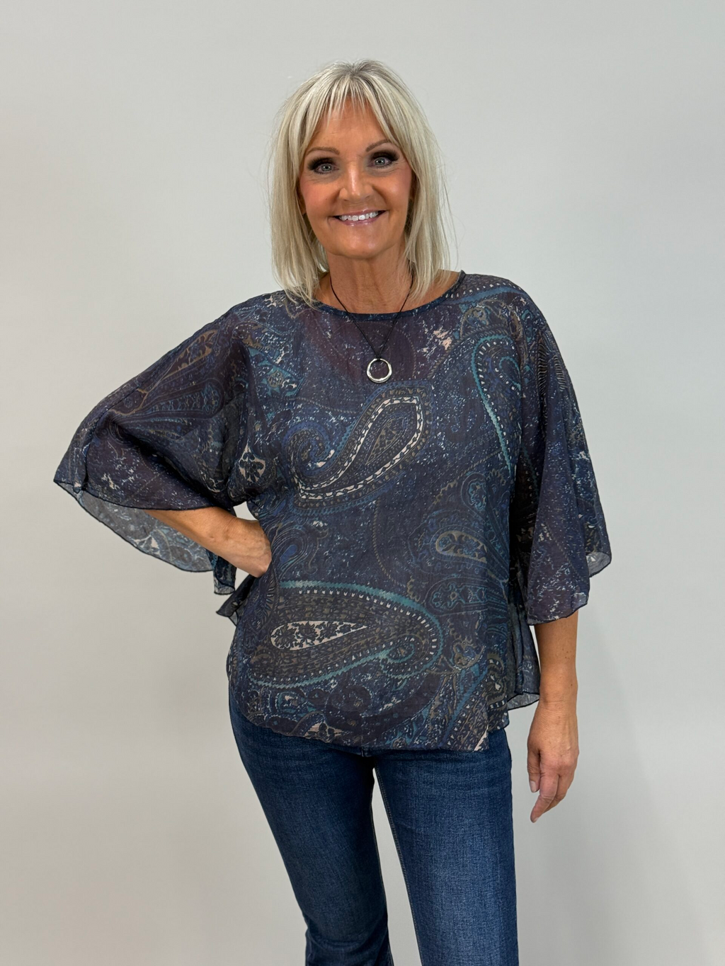 Blus med fjärilsärm från Mixbyheart , blå