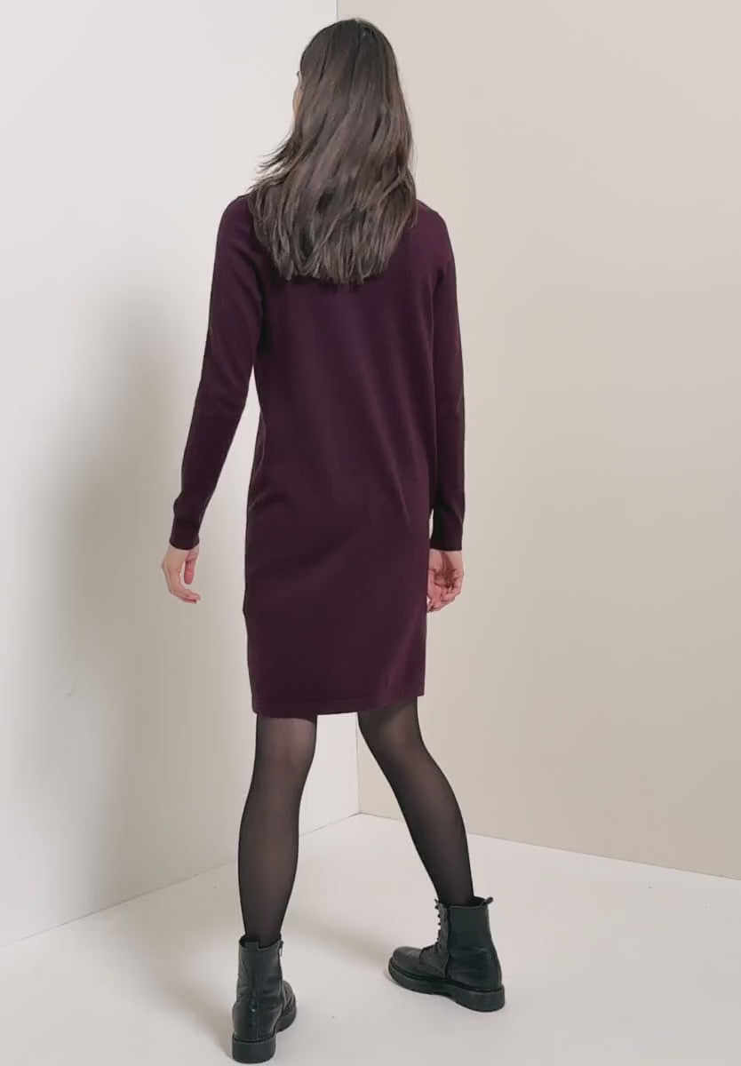 Stickad poloklänning