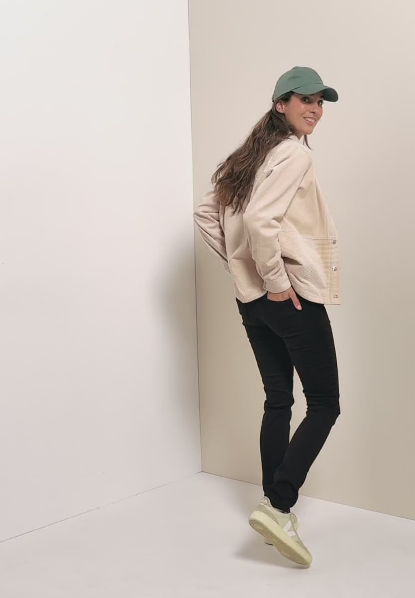 Svarta jeans av favoritmodellen Vicky, hög  midja, 30 o 32 längd