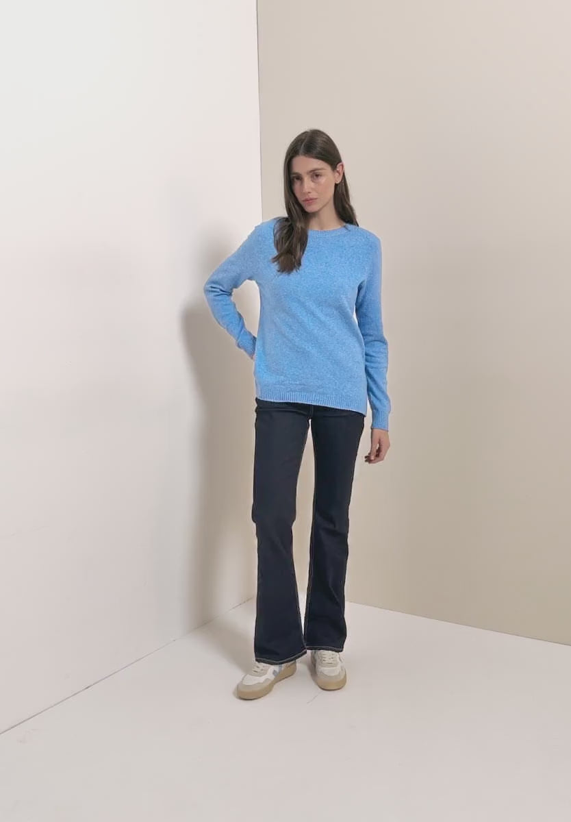 Mjuk enfärgad tröja från Cecil