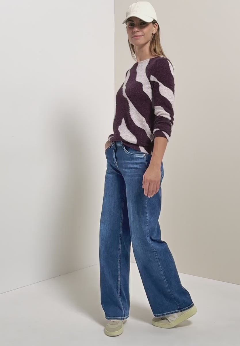 Supermjuk mönstrad fjädergarntröja