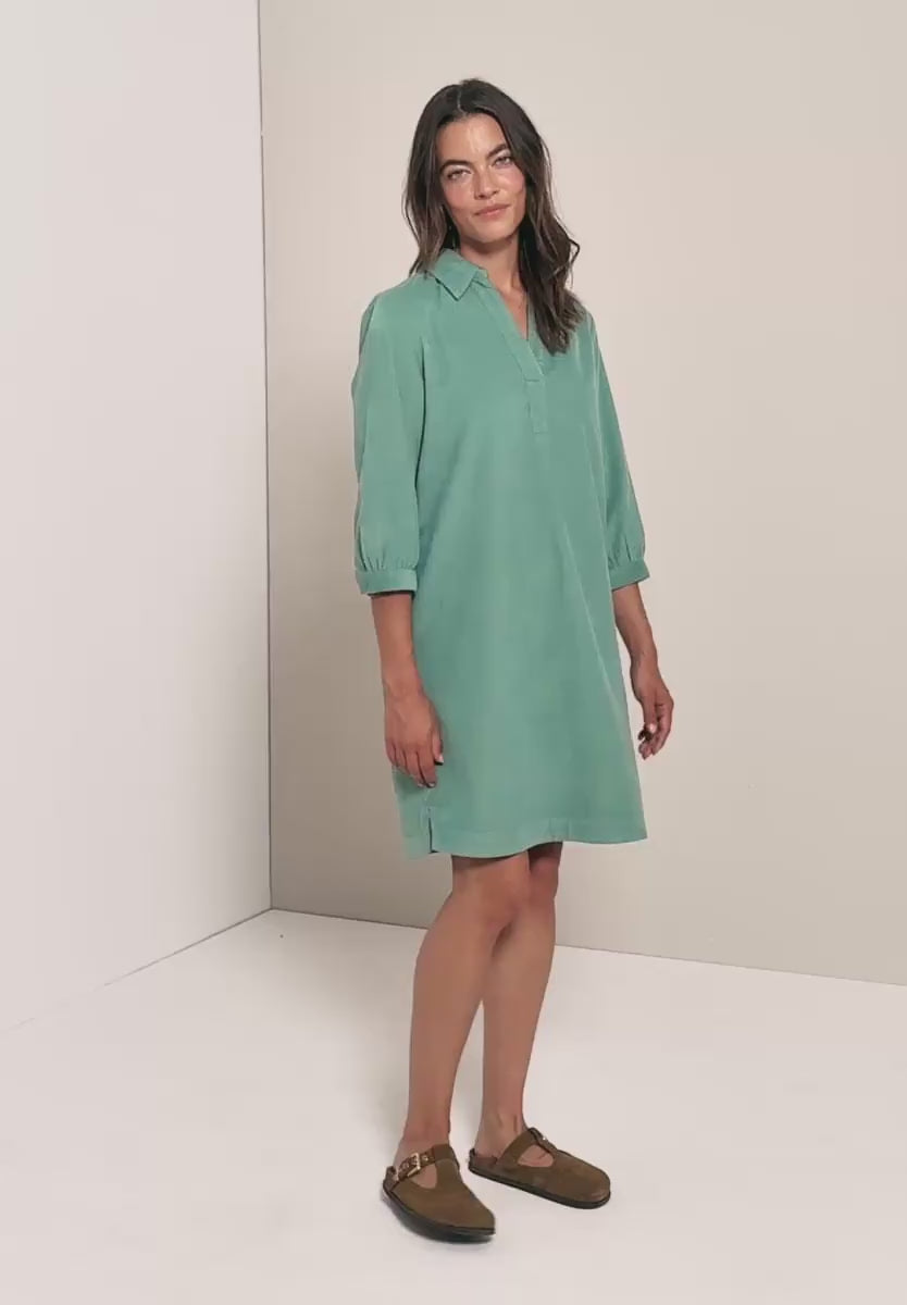 Manchesterklänning, juvelgrön