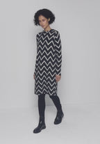 Supermjuk mönstrad klänning från Street One