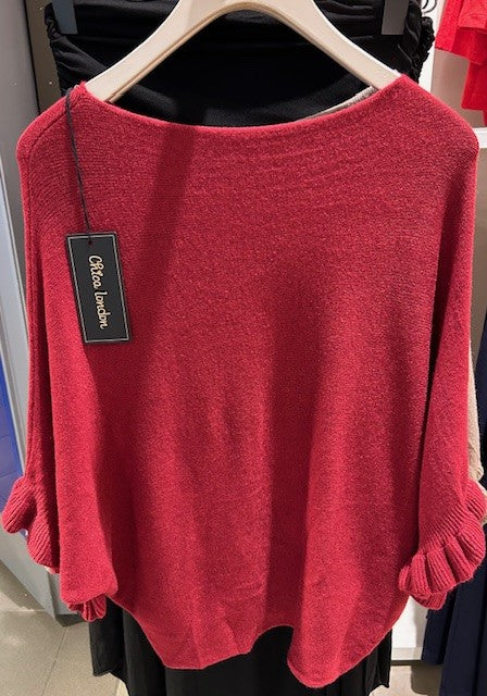 Stickad topp med 3/4 ärm med volang - Chica London , bordo