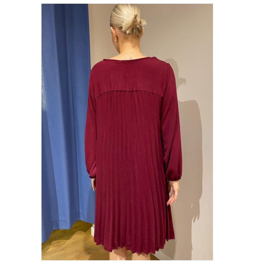 Plisserad klänning från Chica London/Caramelle